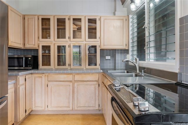 45-822 Paleka Place, Kaneohe, HI 96744