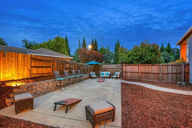 904 Agee Ct, Folsom, CA 95630