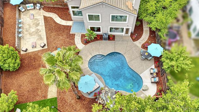 904 Agee Ct, Folsom, CA 95630
