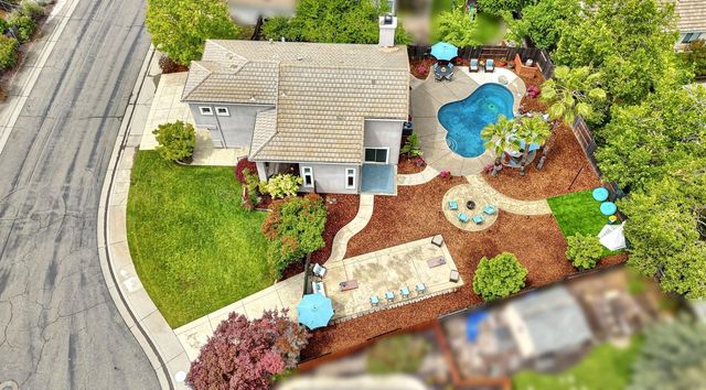 904 Agee Ct, Folsom, CA 95630