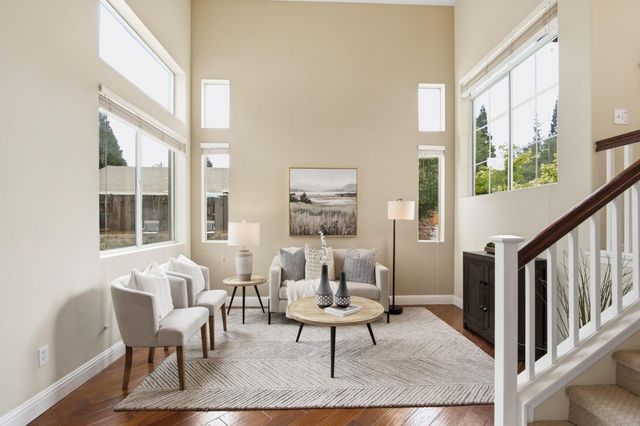904 Agee Ct, Folsom, CA 95630