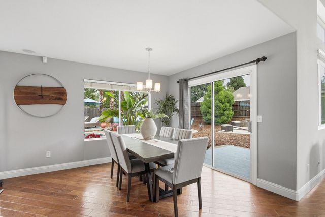 904 Agee Ct, Folsom, CA 95630
