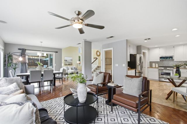 904 Agee Ct, Folsom, CA 95630