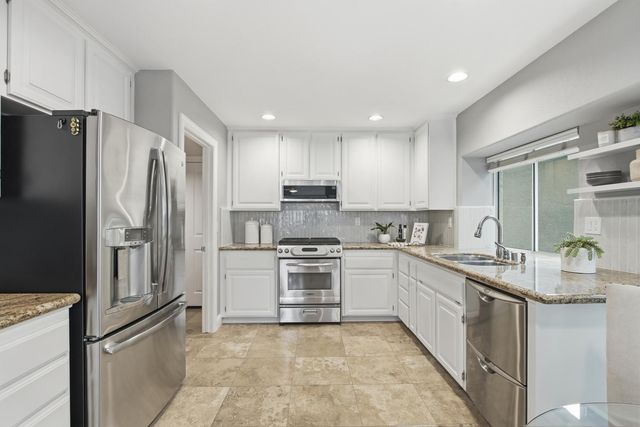 904 Agee Ct, Folsom, CA 95630