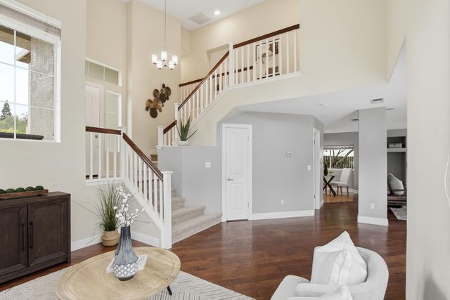904 Agee Ct, Folsom, CA 95630