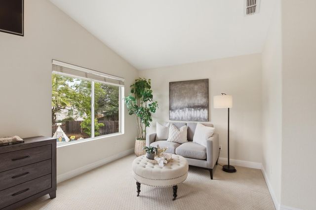 904 Agee Ct, Folsom, CA 95630