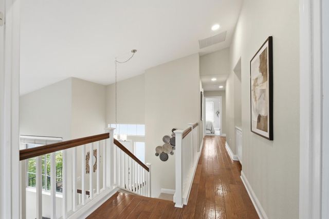 904 Agee Ct, Folsom, CA 95630