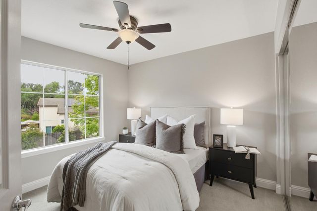 904 Agee Ct, Folsom, CA 95630