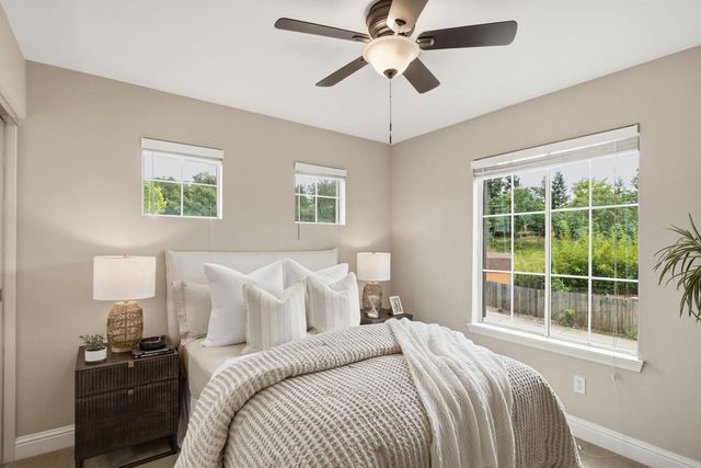 904 Agee Ct, Folsom, CA 95630