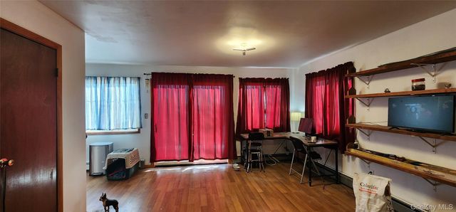 22 Blue Point Road, Mastic Beach, NY 11951