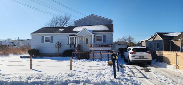 22 Blue Point Road, Mastic Beach, NY 11951