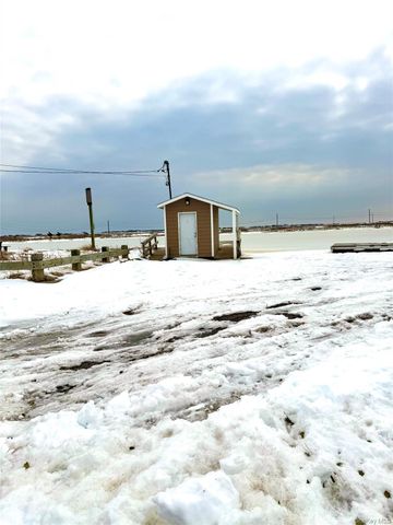 22 Blue Point Road, Mastic Beach, NY 11951