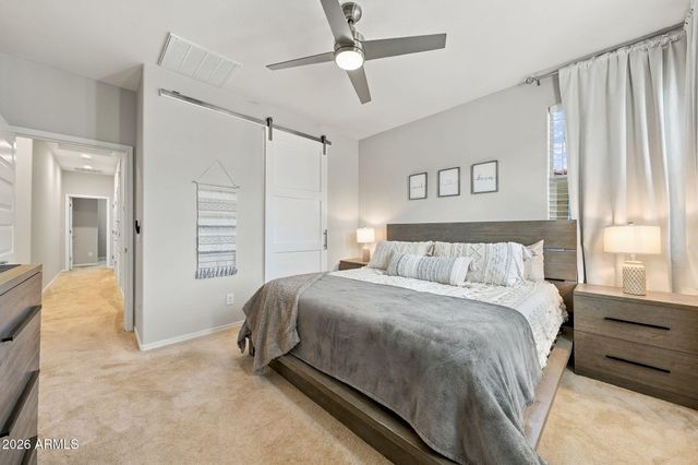 1677 E BRIDGEPORT Parkway, Gilbert, AZ 85295