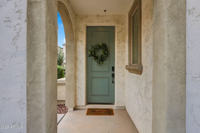 1677 E BRIDGEPORT Parkway, Gilbert, AZ 85295