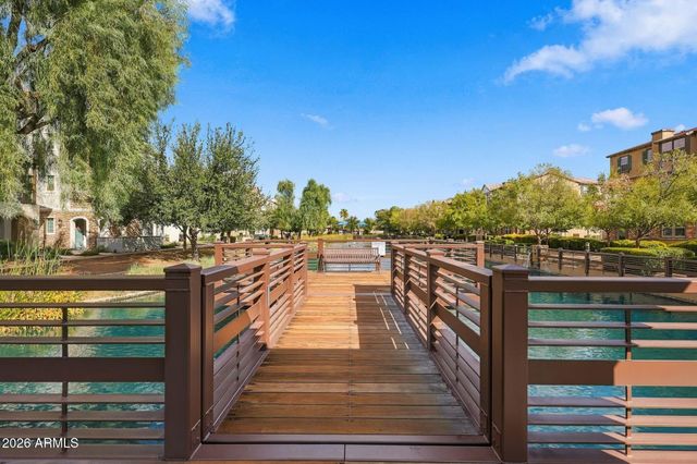 1677 E BRIDGEPORT Parkway, Gilbert, AZ 85295