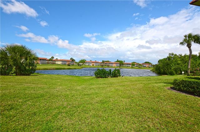 55 Woodland Drive 106, Vero Beach, FL 32962