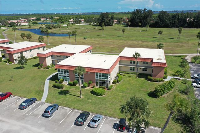 55 Woodland Drive 106, Vero Beach, FL 32962