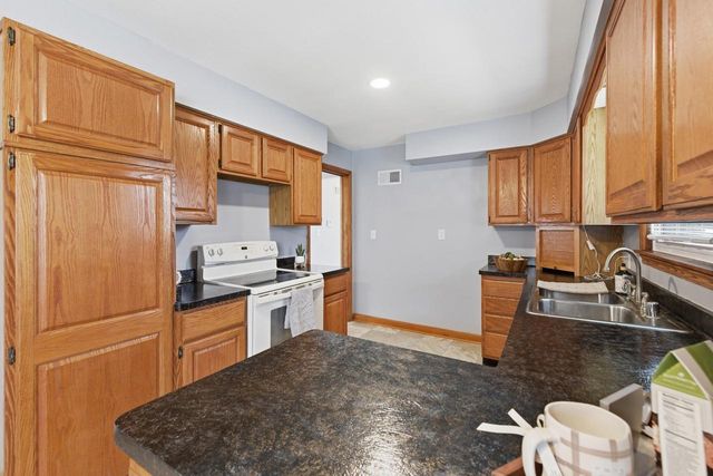4500 Packard AVENUE, Cudahy, WI 53110
