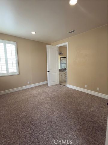 211 Chicago, Huntington Beach, CA 92648
