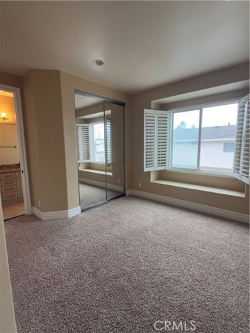 211 Chicago, Huntington Beach, CA 92648