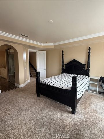 211 Chicago, Huntington Beach, CA 92648