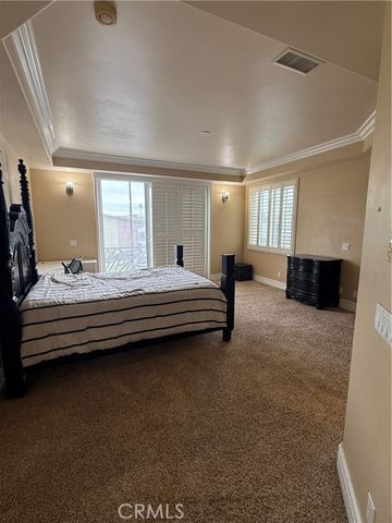 211 Chicago, Huntington Beach, CA 92648