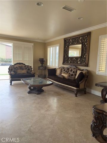 211 Chicago, Huntington Beach, CA 92648