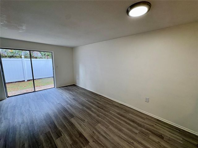 308 57TH AVENUE DRIVE E B, Bradenton, FL 34203
