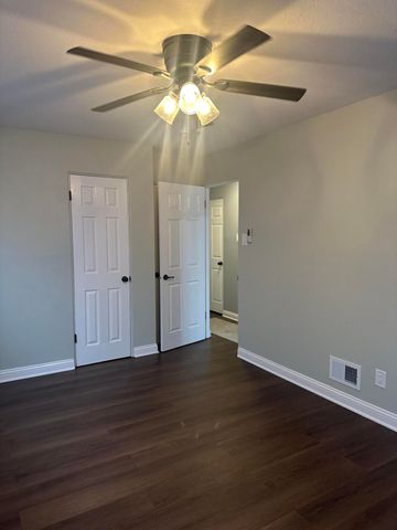 556 Gerry Street, Gary, IN 46406