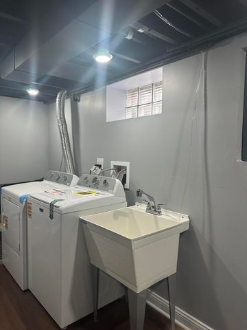 556 Gerry Street, Gary, IN 46406