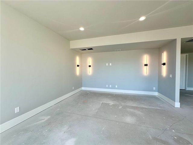 7535 NW Fawn Circle, Parkville, MO 64152