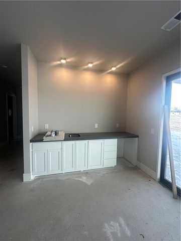 7535 NW Fawn Circle, Parkville, MO 64152