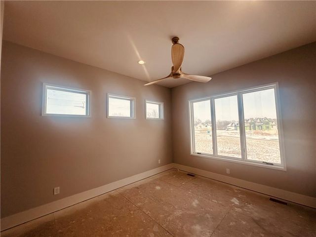 7535 NW Fawn Circle, Parkville, MO 64152