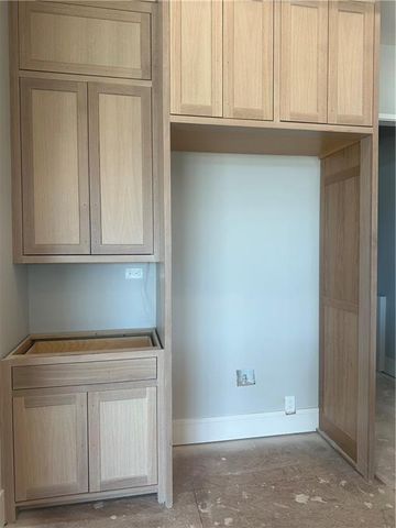 7535 NW Fawn Circle, Parkville, MO 64152