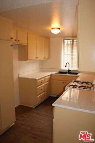 12100 Birch Avenue 22, Hawthorne, CA 90250