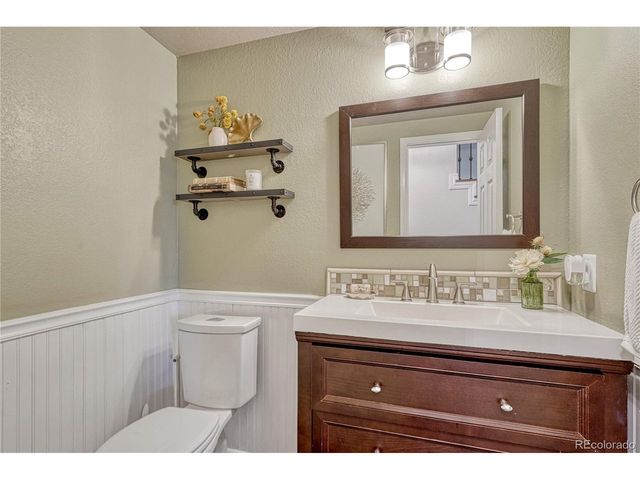 6552 W Calhoun Pl, Littleton, CO 80123