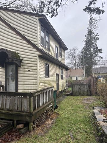 745 Durant Street, Lansing, MI 48915