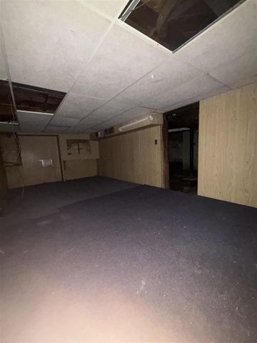 745 Durant Street, Lansing, MI 48915