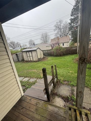 745 Durant Street, Lansing, MI 48915