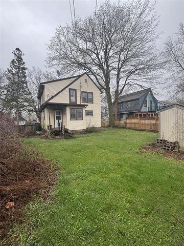 745 Durant Street, Lansing, MI 48915