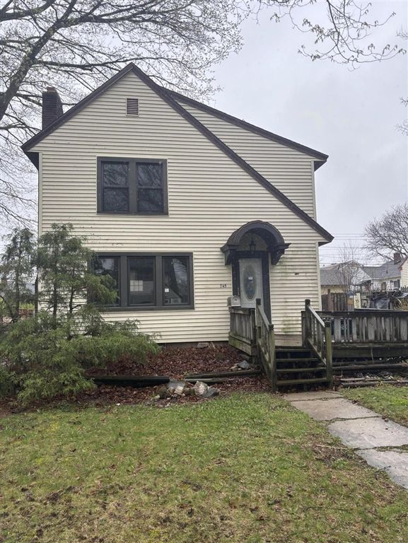 745 Durant Street, Lansing, MI 48915