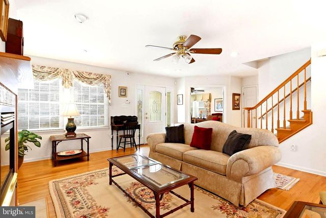 11 E 17TH ST, Long Beach, NJ 08008