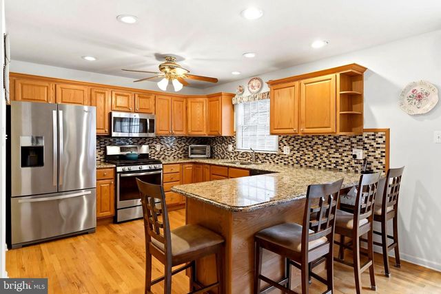 11 E 17TH ST, Long Beach, NJ 08008