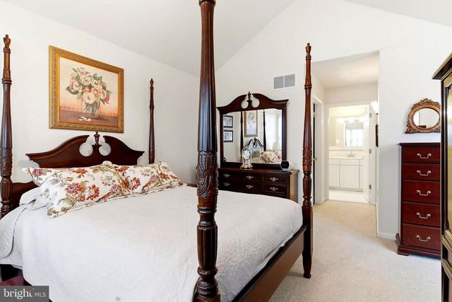 11 E 17TH ST, Long Beach, NJ 08008