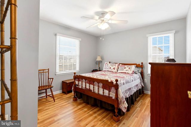 11 E 17TH ST, Long Beach, NJ 08008