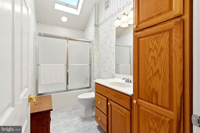 11 E 17TH ST, Long Beach, NJ 08008