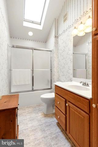 11 E 17TH ST, Long Beach, NJ 08008
