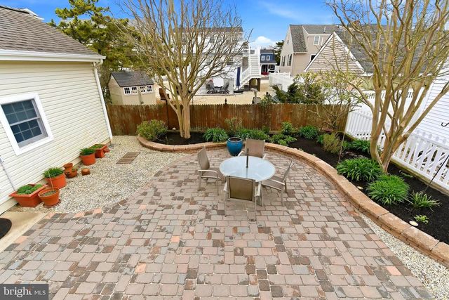 11 E 17TH ST, Long Beach, NJ 08008
