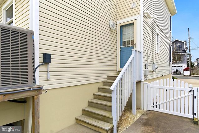 11 E 17TH ST, Long Beach, NJ 08008