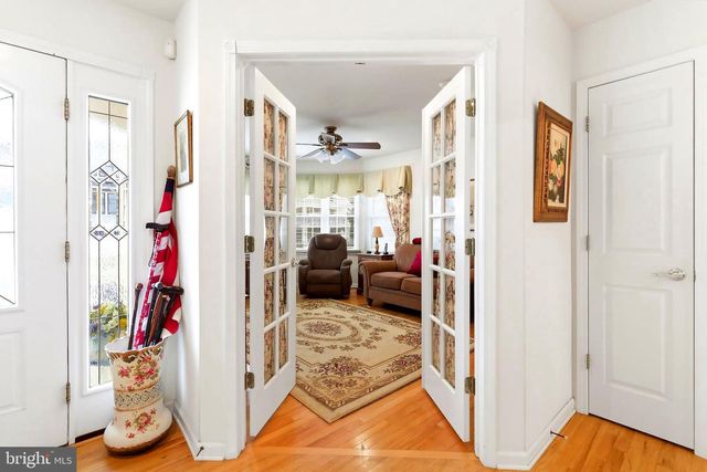 11 E 17TH ST, Long Beach, NJ 08008
